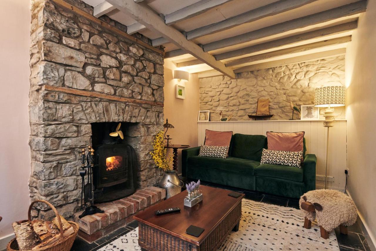 Goilan Goch Villa Ландейло Екстериор снимка