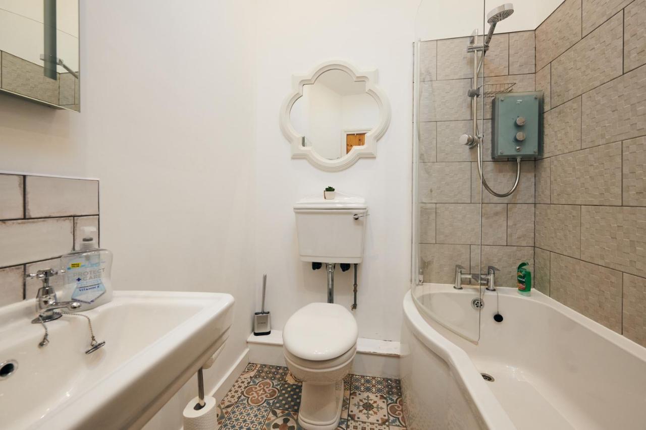 Goilan Goch Villa Ландейло Екстериор снимка